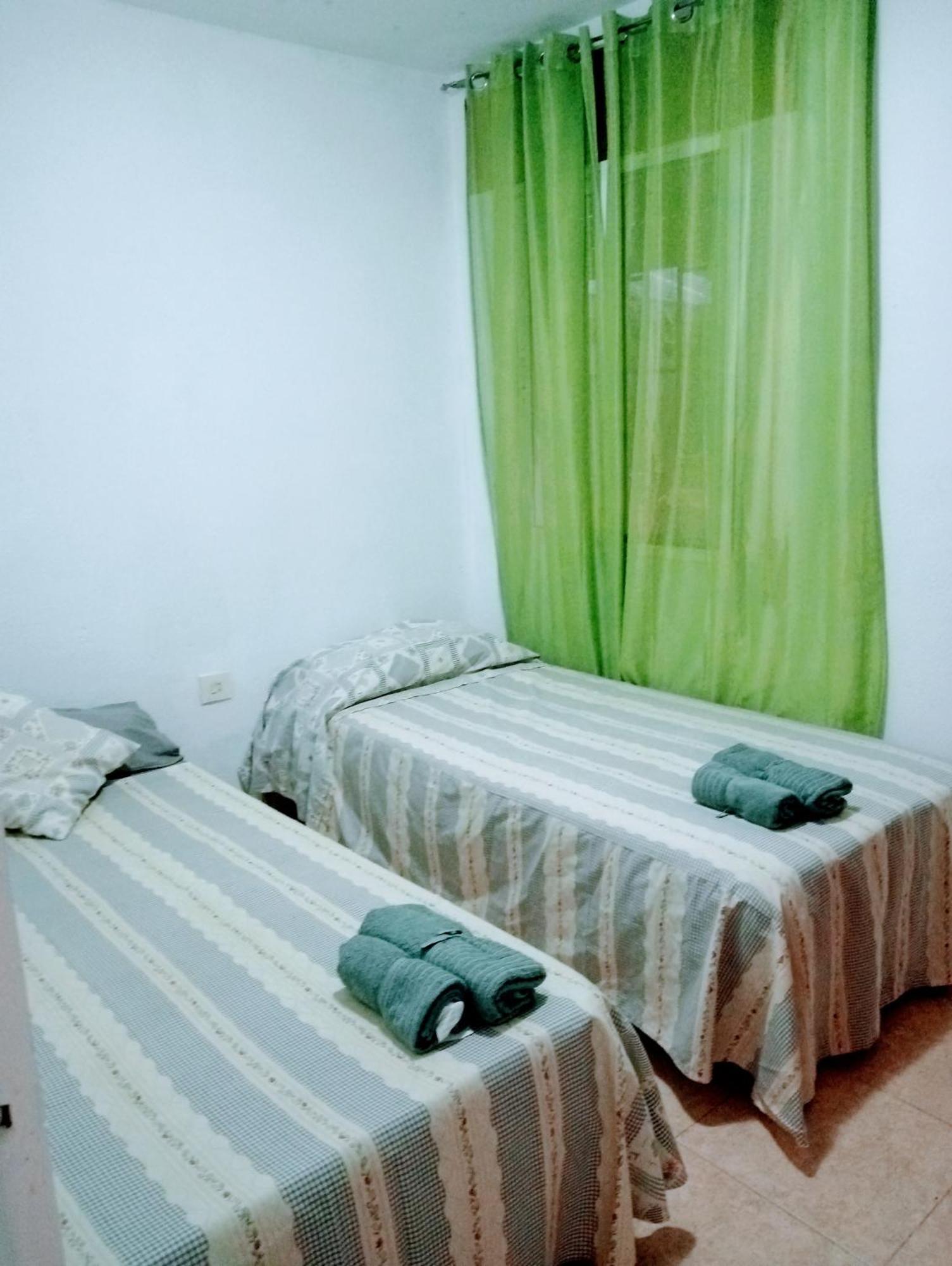 Playa Beach Malaga 3Habts Dobles, Cocina Familiar, Apartamento Completo La Cala Del Moral المظهر الخارجي الصورة